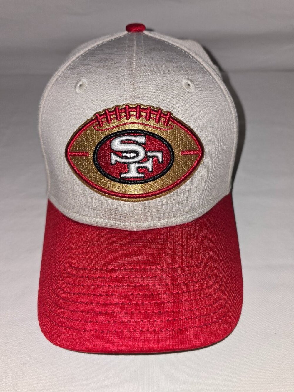 San Francisco 49ers New Era 39thirty One Hat Size Medium/ Large